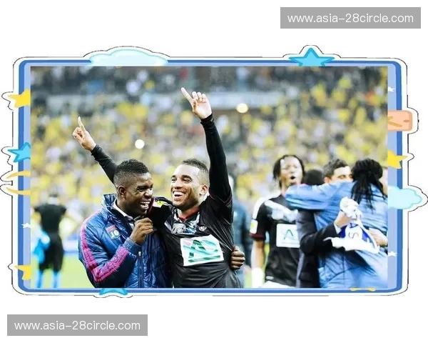 本轮法甲焦点战 里昂控球率达65%却仅收获平局